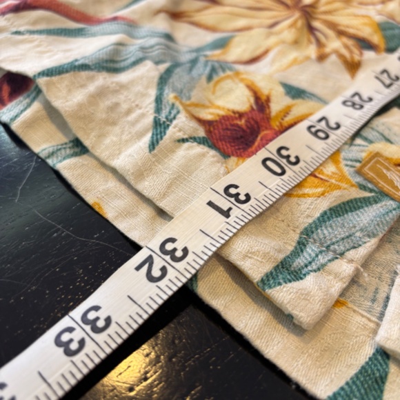 Tommy Bahama Men's Aloha Shirt Size XL - Picture 5 of 5
